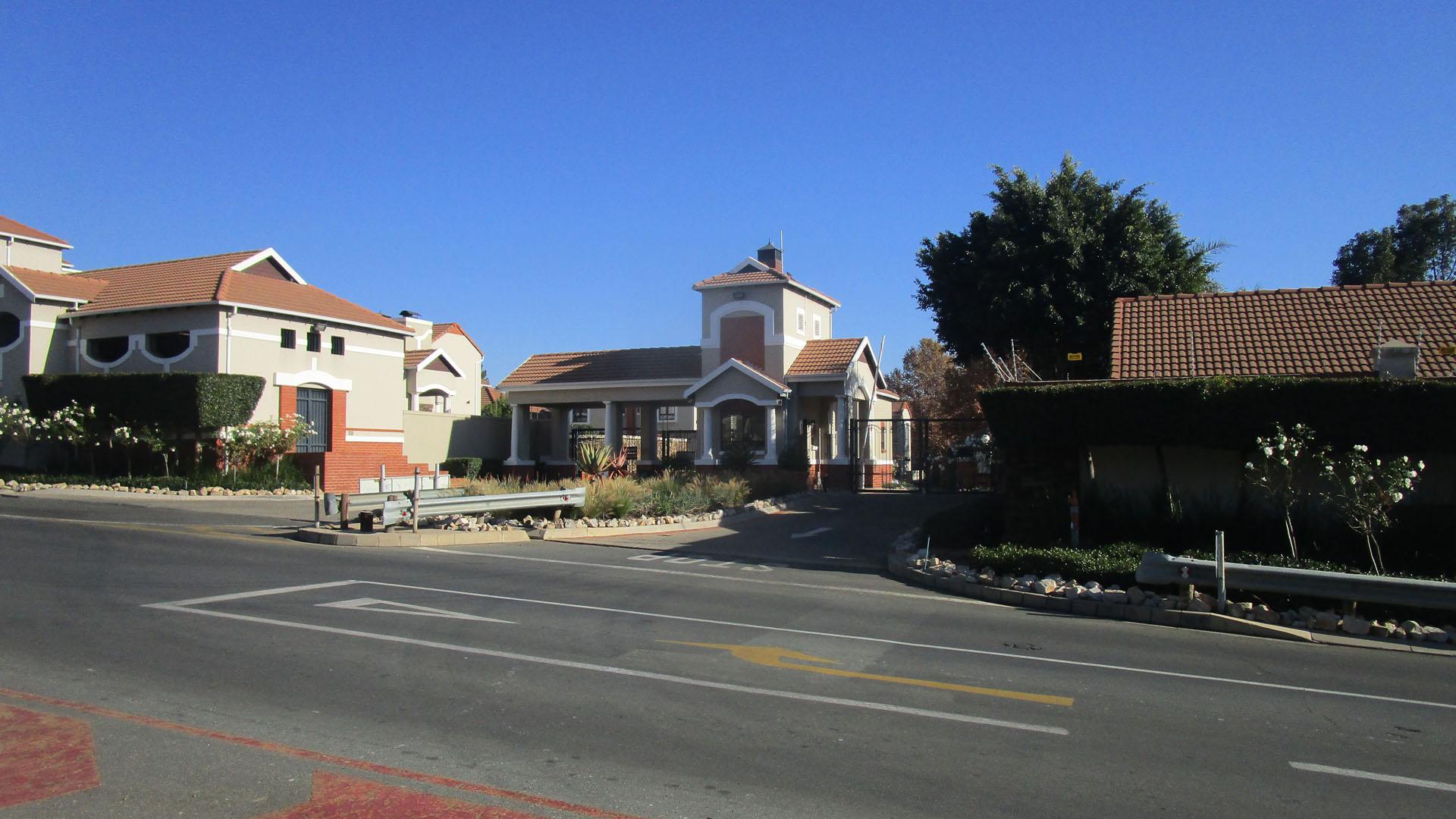 Front View of property in Broadacres