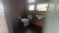 Bathroom 2 of property in Trafalgar