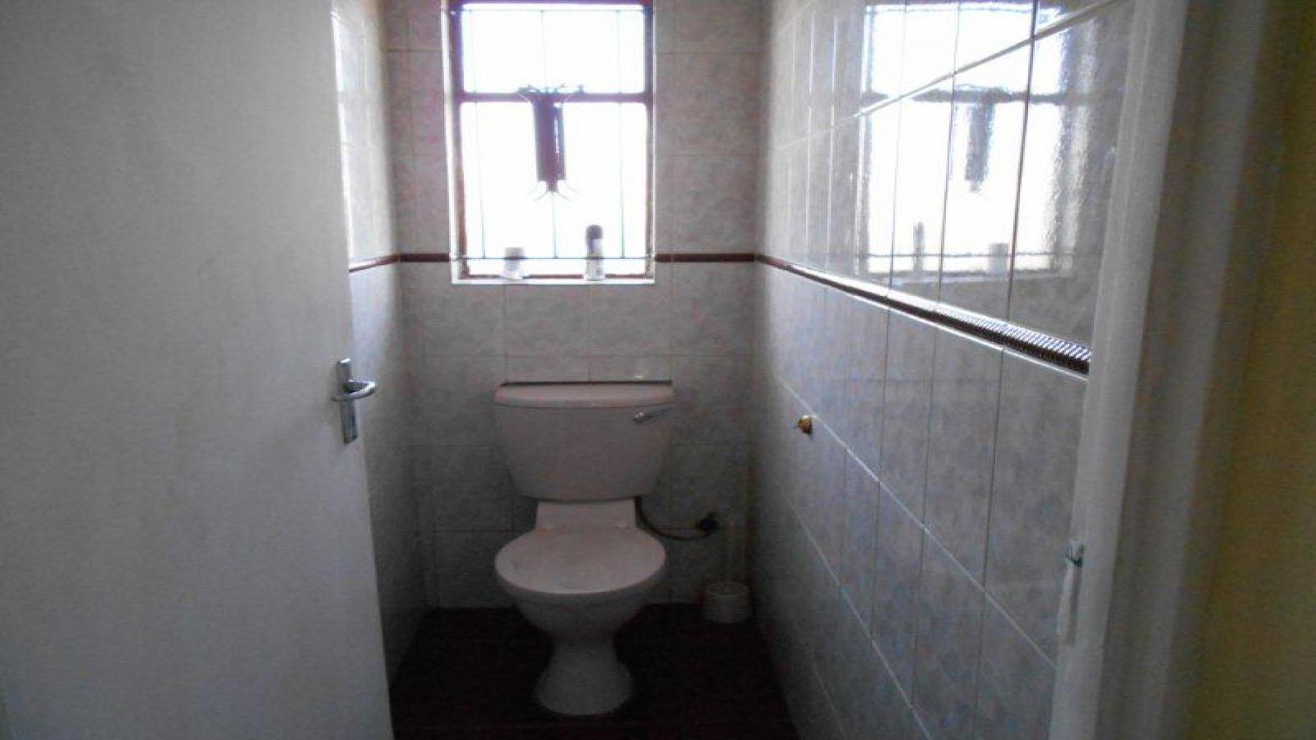 Bathroom 1 of property in Zamdela