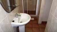 Bathroom 3+ - 21 square meters of property in Montclair (Dbn)