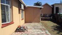 Patio - 75 square meters of property in Montclair (Dbn)