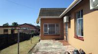 Patio - 75 square meters of property in Montclair (Dbn)