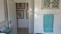 Bathroom 1 - 9 square meters of property in Kleinmond
