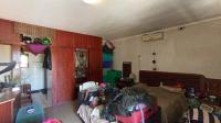 Bed Room 1 - 38 square meters of property in Grantham Park