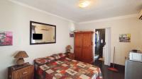 Bed Room 5+ - 41 square meters of property in Grantham Park