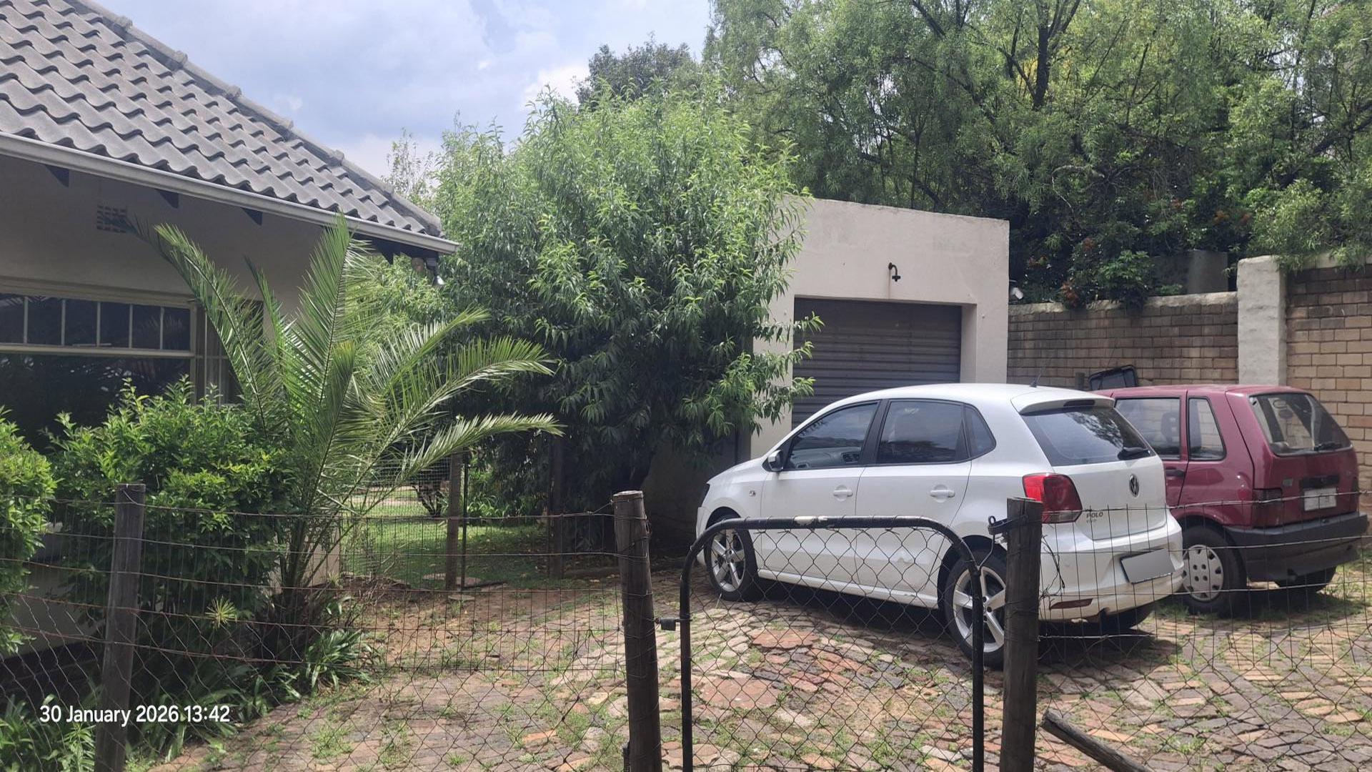 Garage of property in Rembrandt Park