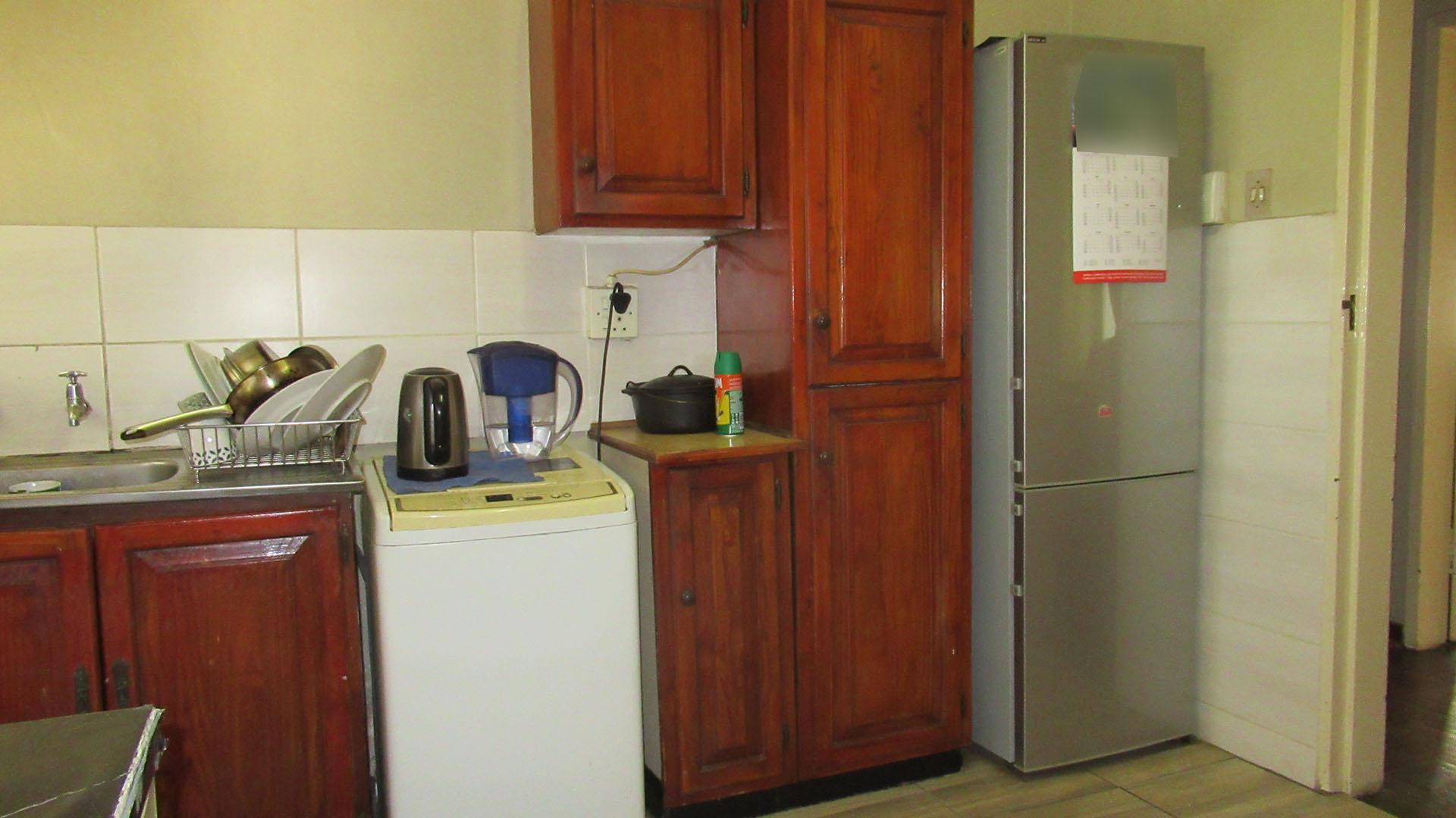 Kitchen - 15 square meters of property in Rembrandt Park