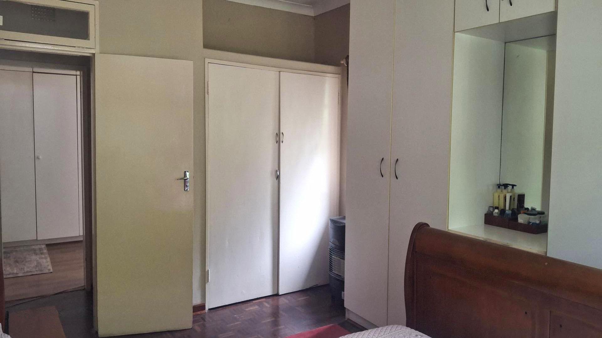 Bed Room 2 - 19 square meters of property in Rembrandt Park