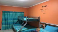 Bed Room 1 - 14 square meters of property in Kleinmond
