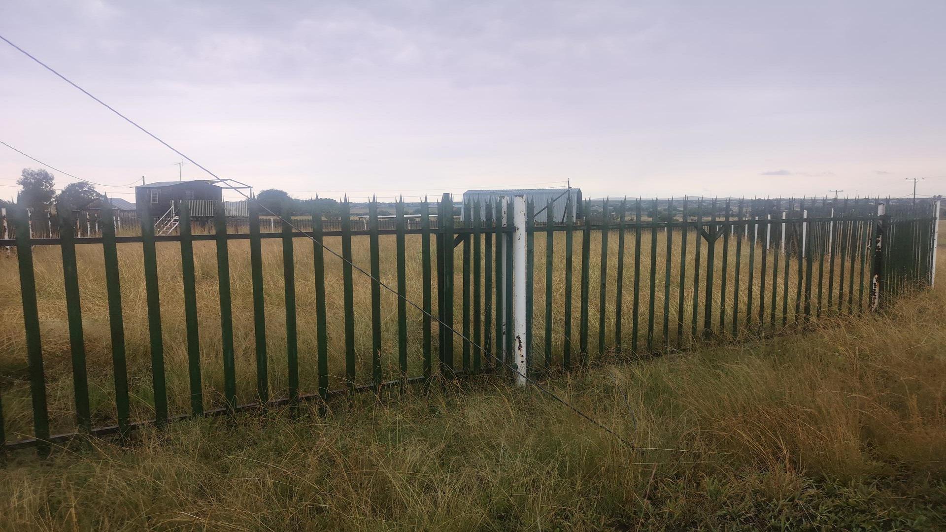 Spaces of property in Oranjeville