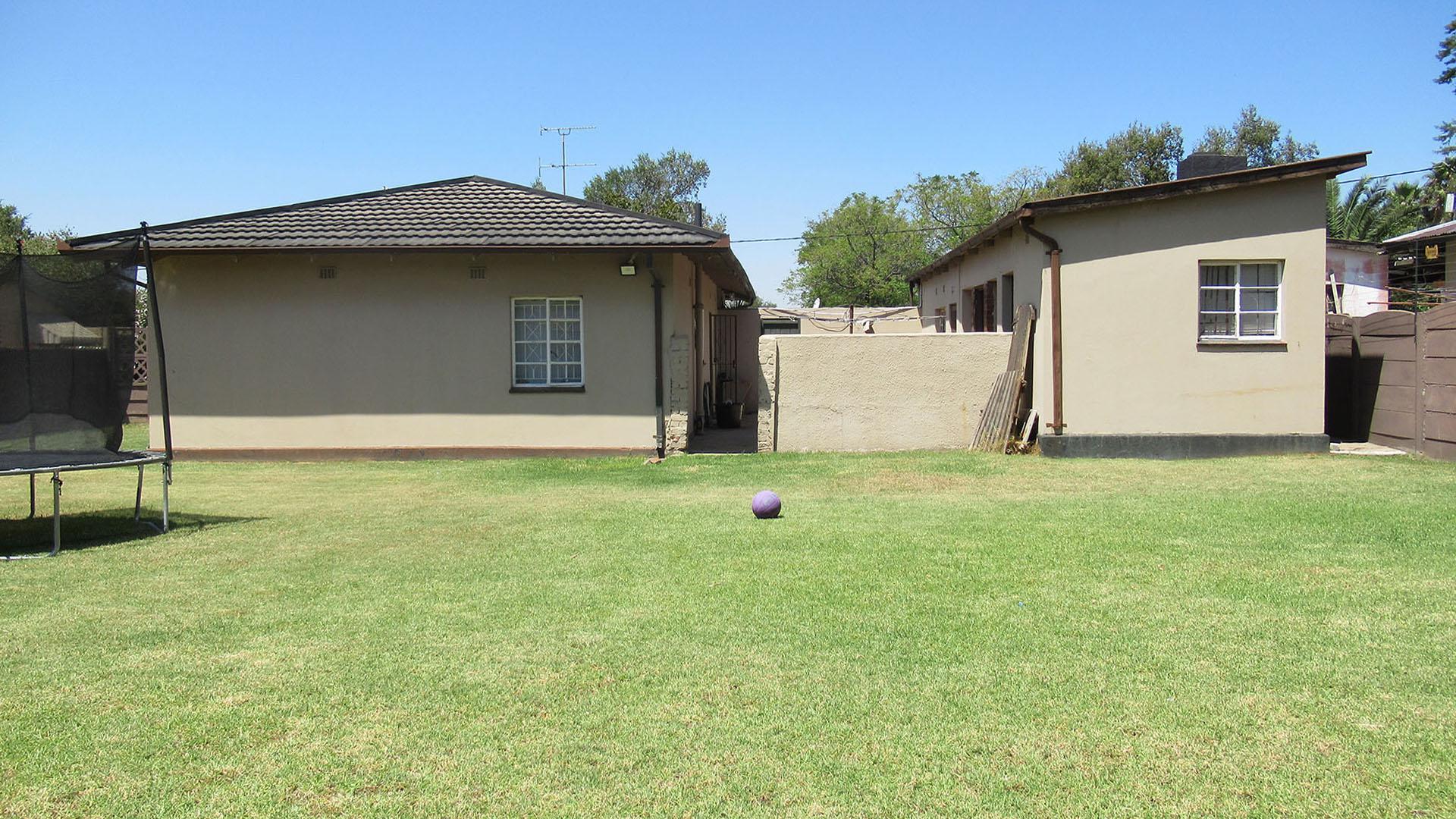 Backyard of property in Wychwood