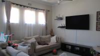 Lounges - 8 square meters of property in Wychwood
