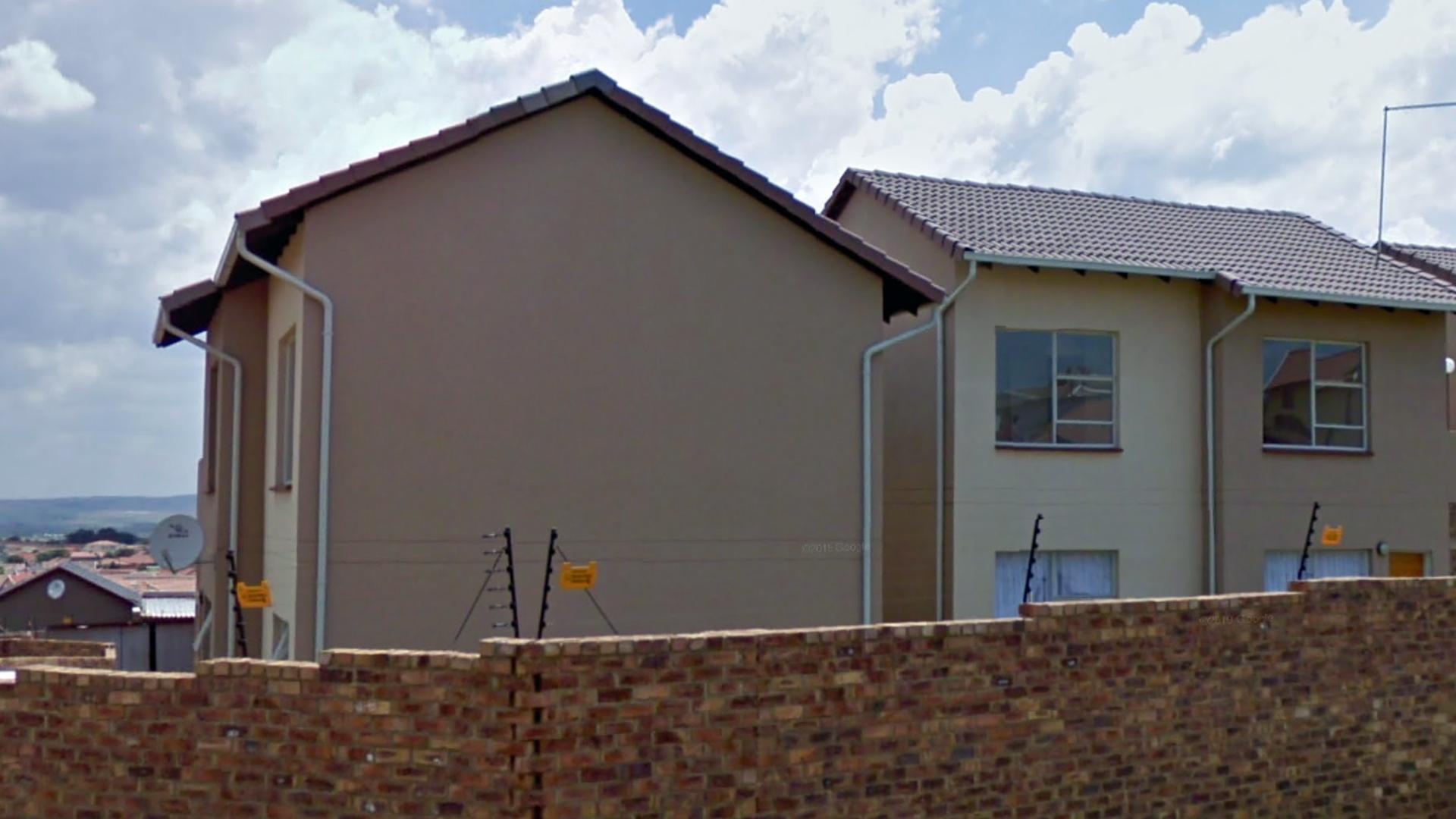 Front View of property in Naturena