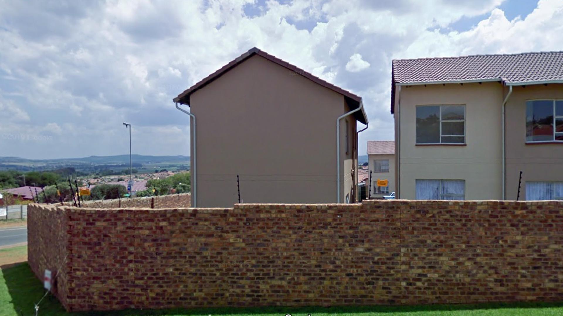 Front View of property in Naturena