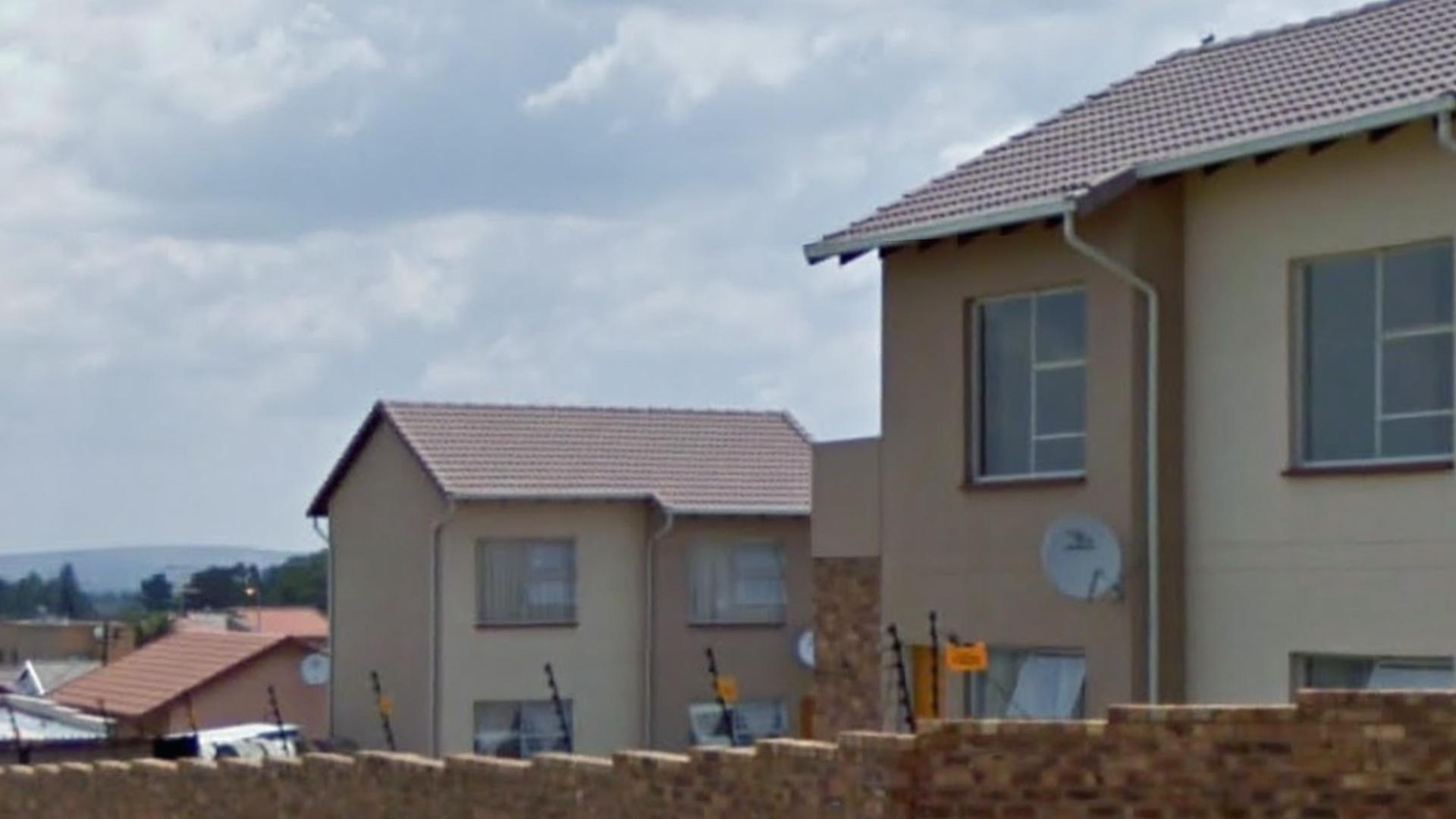 Front View of property in Naturena