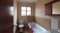 Main Bathroom - 5 square meters of property in The Orchards