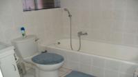 Bathroom 1 - 5 square meters of property in Sandton