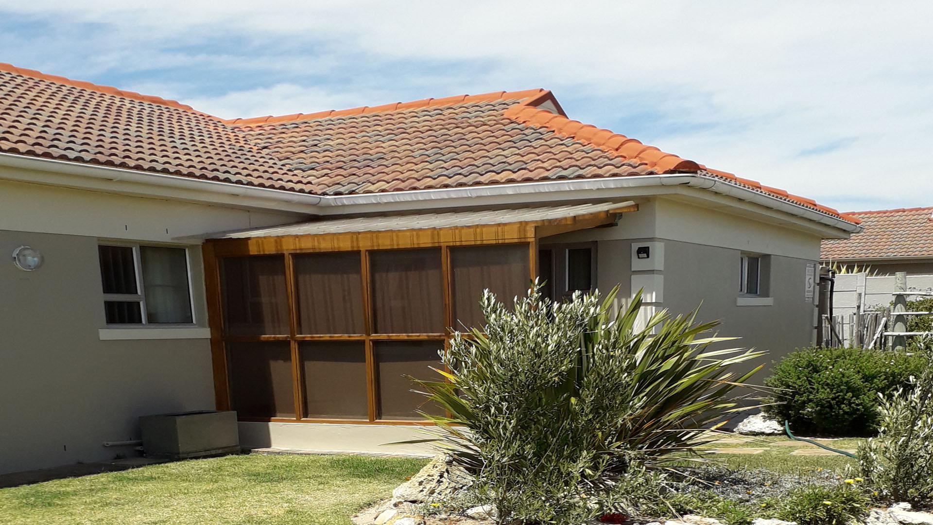 Front View of property in Pearly Beach