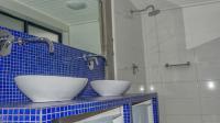 Bathroom 1 - 6 square meters of property in Witsand