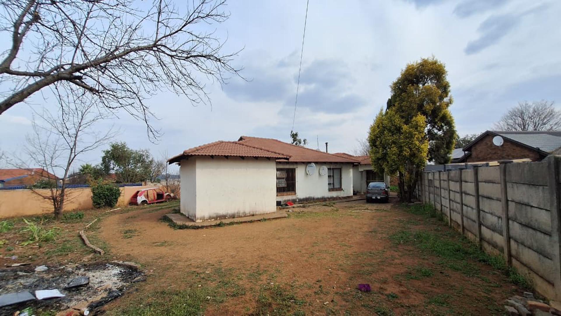 Backyard of property in Meyerton