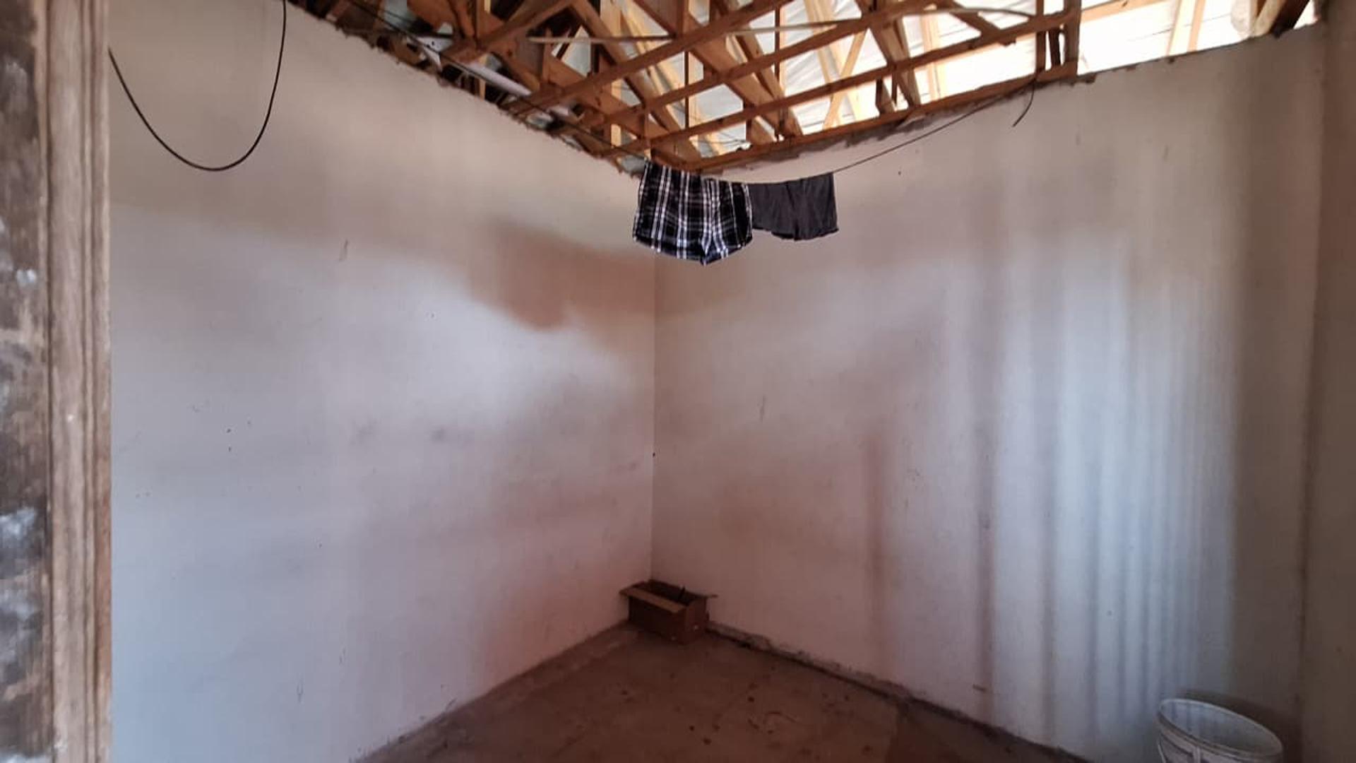 Bed Room 2 - 12 square meters of property in Meyerton