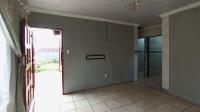Lounges - 16 square meters of property in Soshanguve East