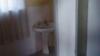Bathroom 2 - 6 square meters of property in Bergsig