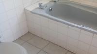 Bathroom 1 - 15 square meters of property in Bergsig