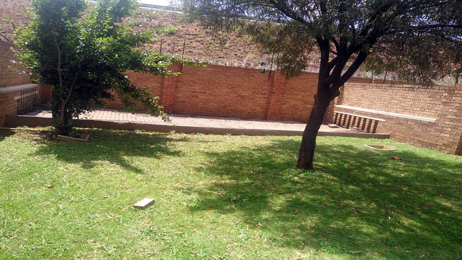 Garden of property in Aerorand