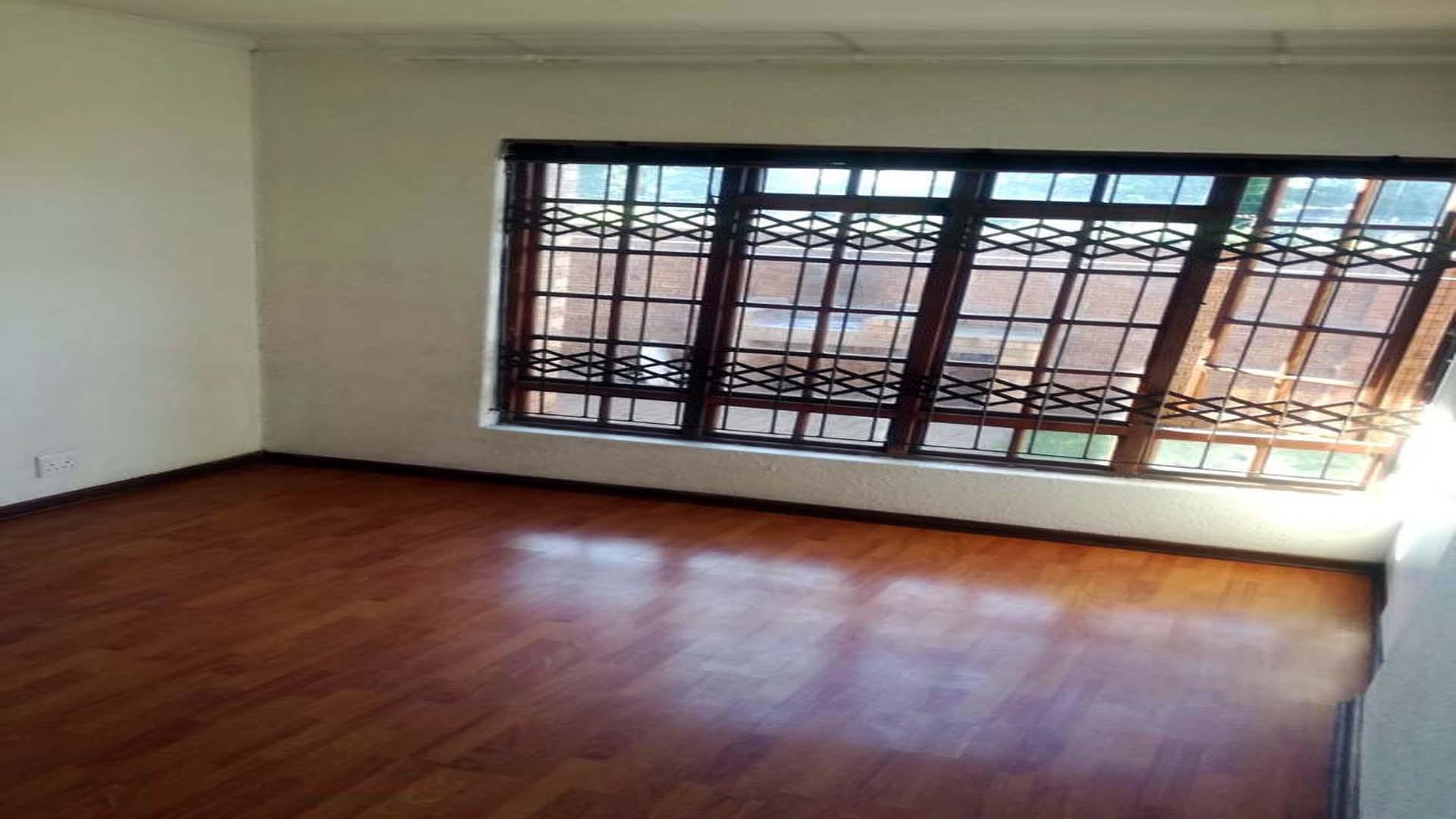 Bed Room 1 of property in Aerorand