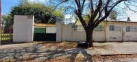 Front View of property in Primrose