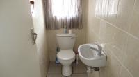 Guest Toilet - 2 square meters of property in Crystal Park