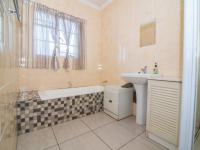Bathroom 1 - 7 square meters of property in Crystal Park
