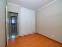 Bed Room 1 - 11 square meters of property in Crystal Park