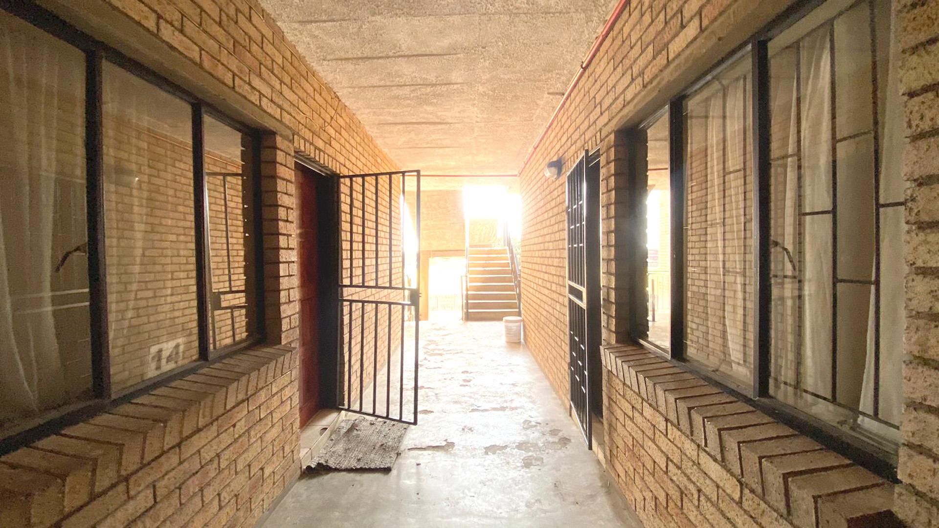 Front View of property in Kempton Park