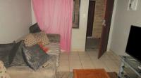 Lounges - 14 square meters of property in Kempton Park