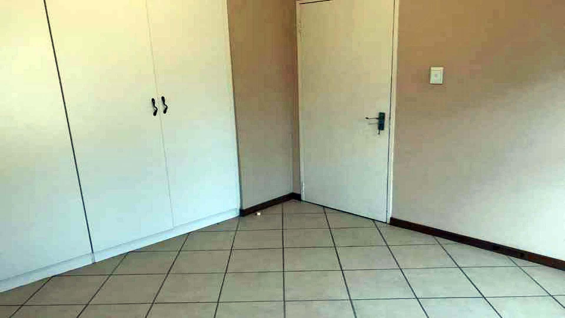 Main Bedroom of property in Honeydew