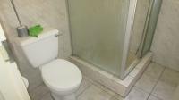 Bathroom 2 - 3 square meters of property in Kempton Park