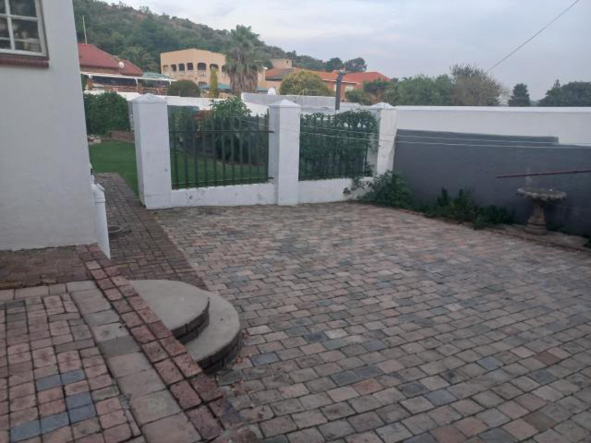 Standard Bank EasySell 4 Bedroom House for Sale in Ridgeway