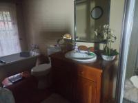 Bathroom 1 - 5 square meters of property in Ridgeway
