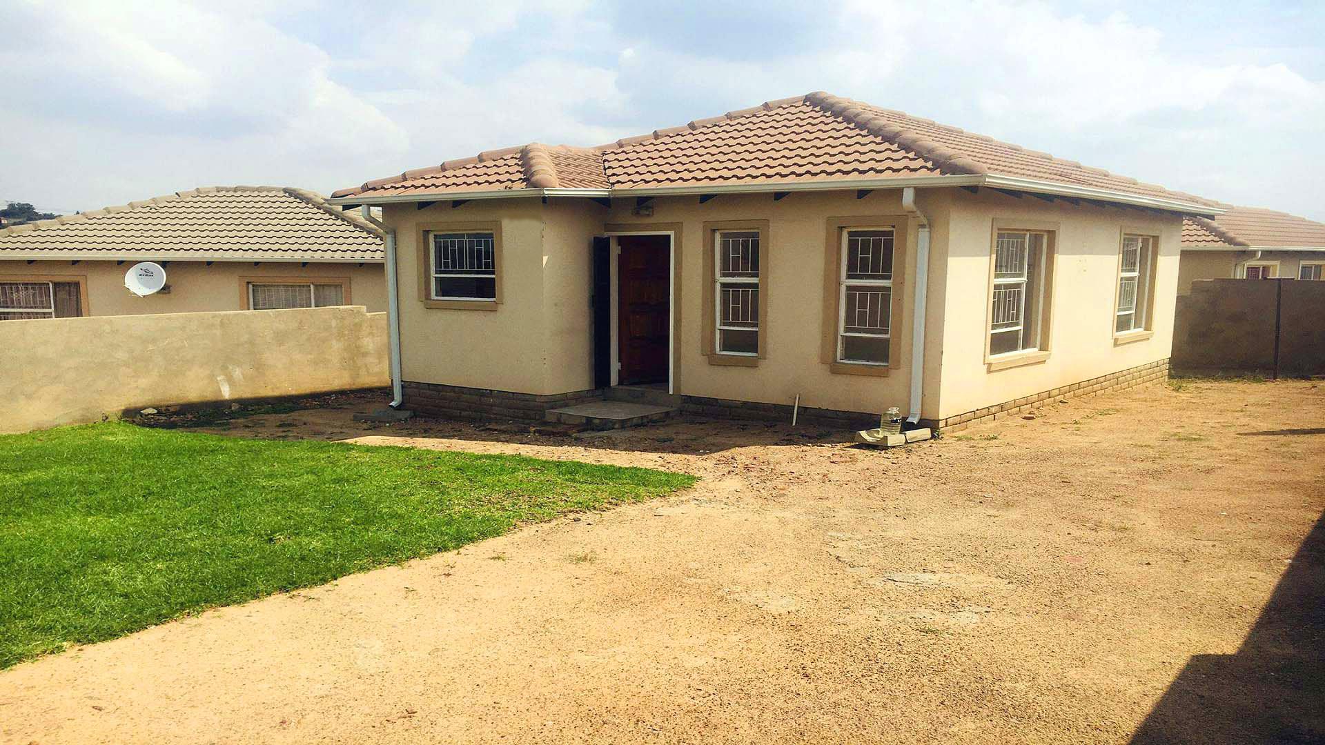 Front View of property in Duvha Park