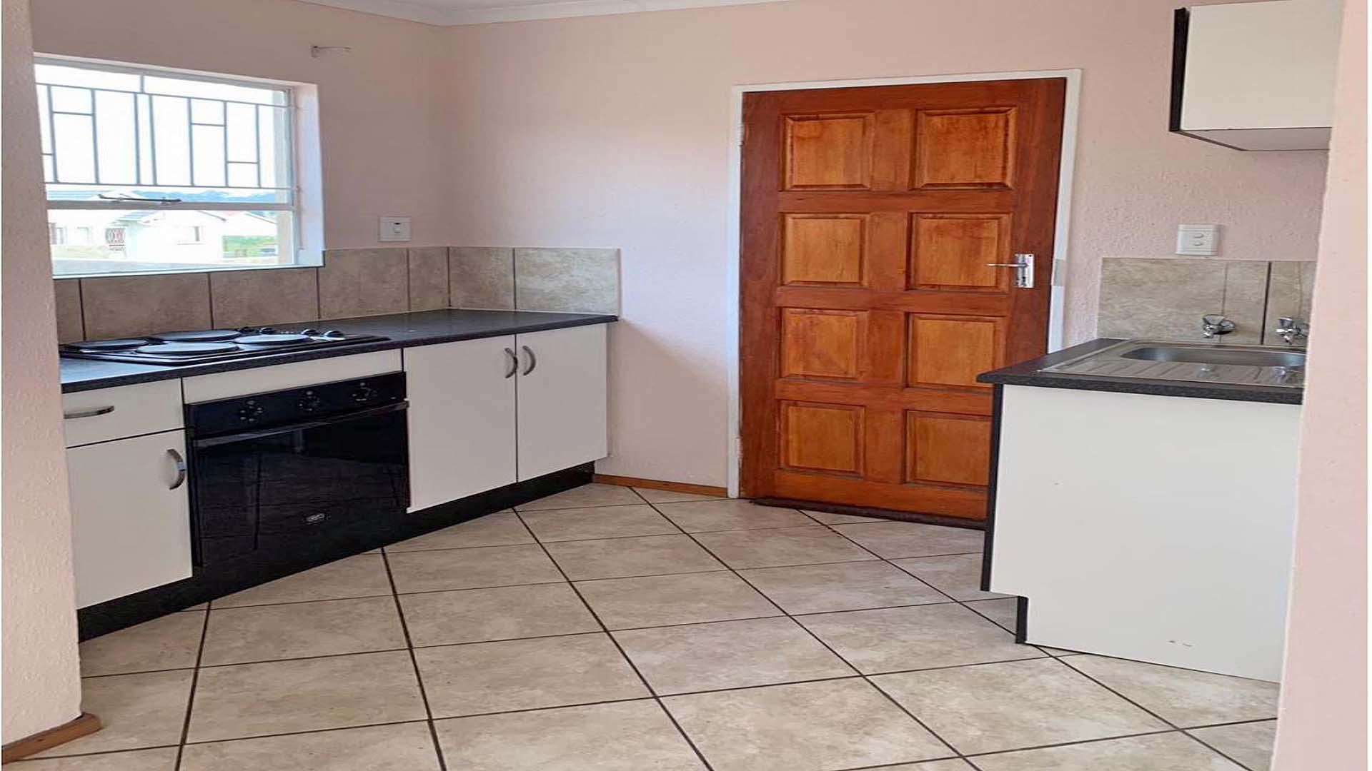 Kitchen of property in Duvha Park