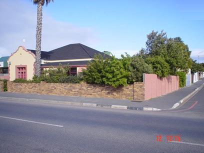 4 Bedroom House for Sale For Sale in Strand - Home Sell - MR38275