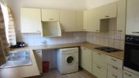 Kitchen - 32 square meters of property in Elandsfontein JR