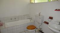 Bathroom 1 - 6 square meters of property in Elandsfontein JR