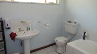 Bathroom 3+ - 5 square meters of property in Elandsfontein JR