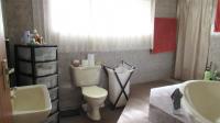 Main Bathroom - 9 square meters of property in Elandsfontein JR