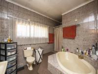 Main Bathroom - 9 square meters of property in Elandsfontein JR