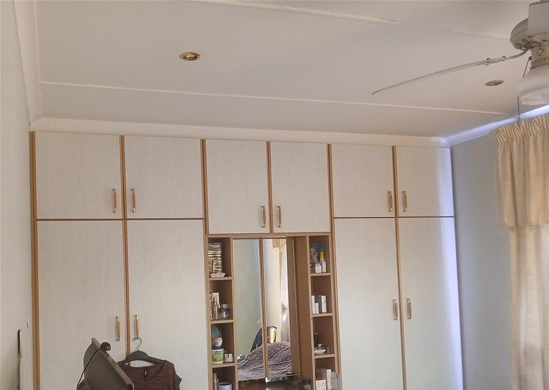Bed Room 1 of property in Shallcross 