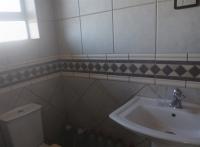 Bathroom 1 of property in Shallcross 
